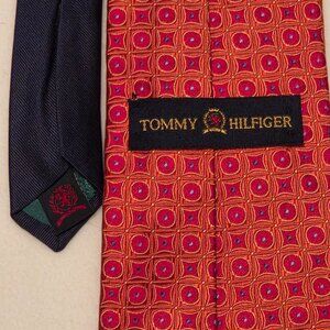 Tommy Hilfiger Tie 100% Silk Orange Red Blue Geometric Pattern